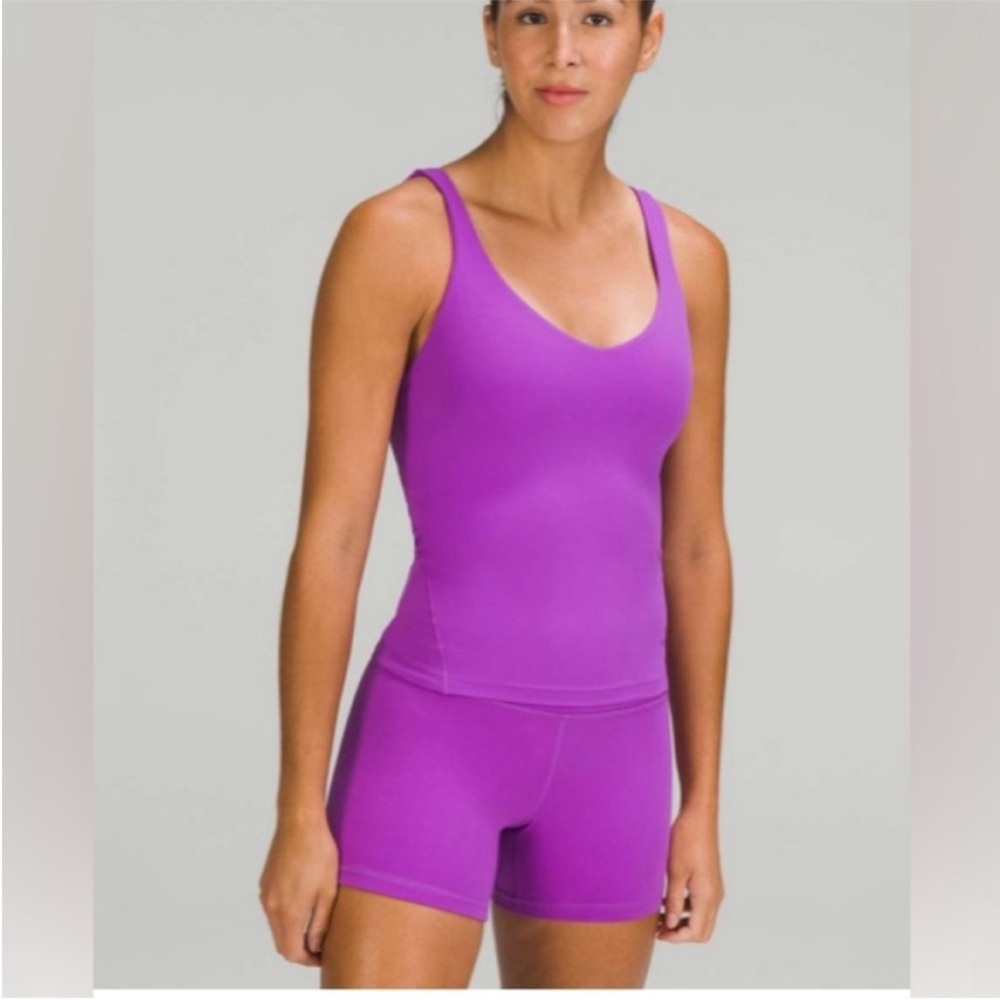 Lululemon Align Waist Length Tank Top, size 2, EUC, padding
